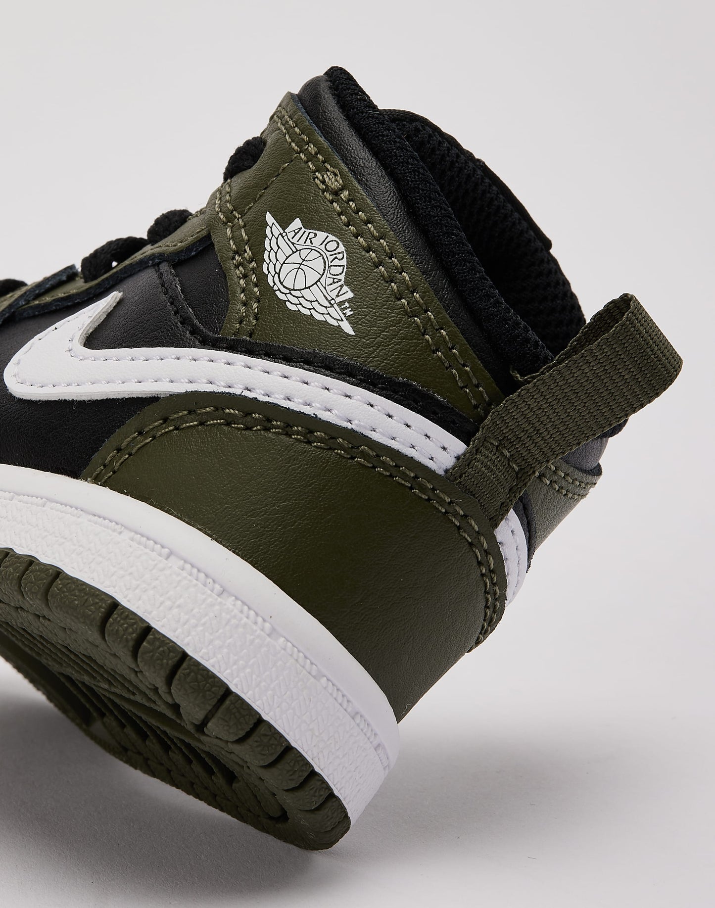 Air  1 Mid Infant